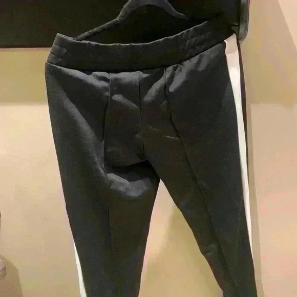Aritzia Tna sweatpants - Picture 6 of 6
